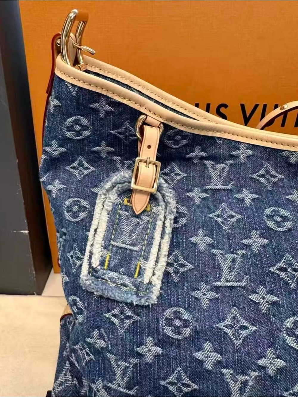 Louis Vuitton Denim Monogram Shoulder Bag with Natural Trim - Picture 11 of 12